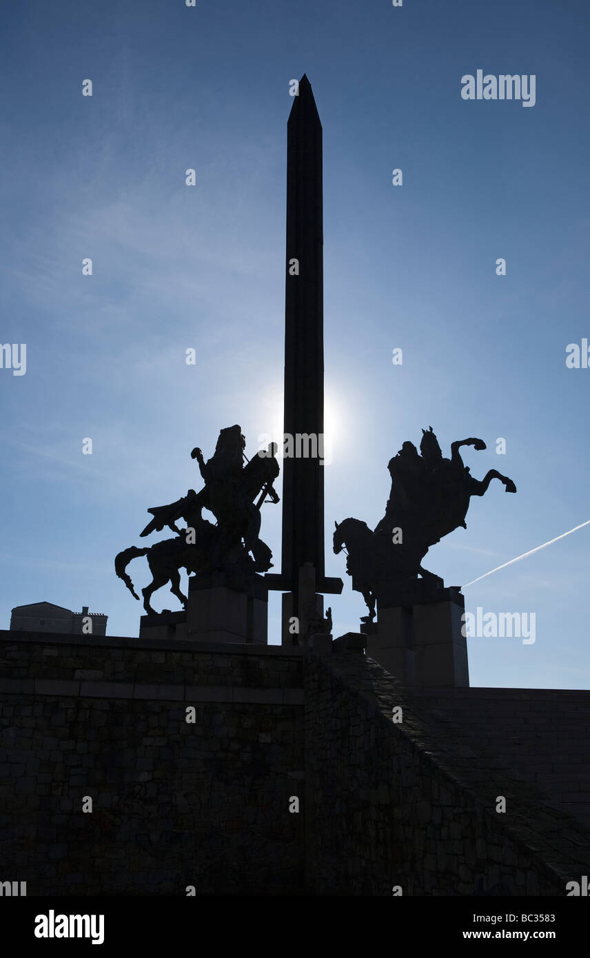 Assenevtsi monument, Assen and his brothers, Veliko Tarnovo, wellknown ...