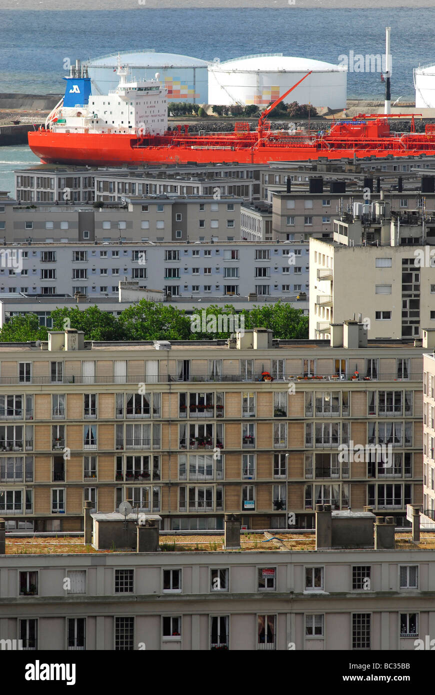 Le Havre (76): Buildings and oil tanker Stock Photo