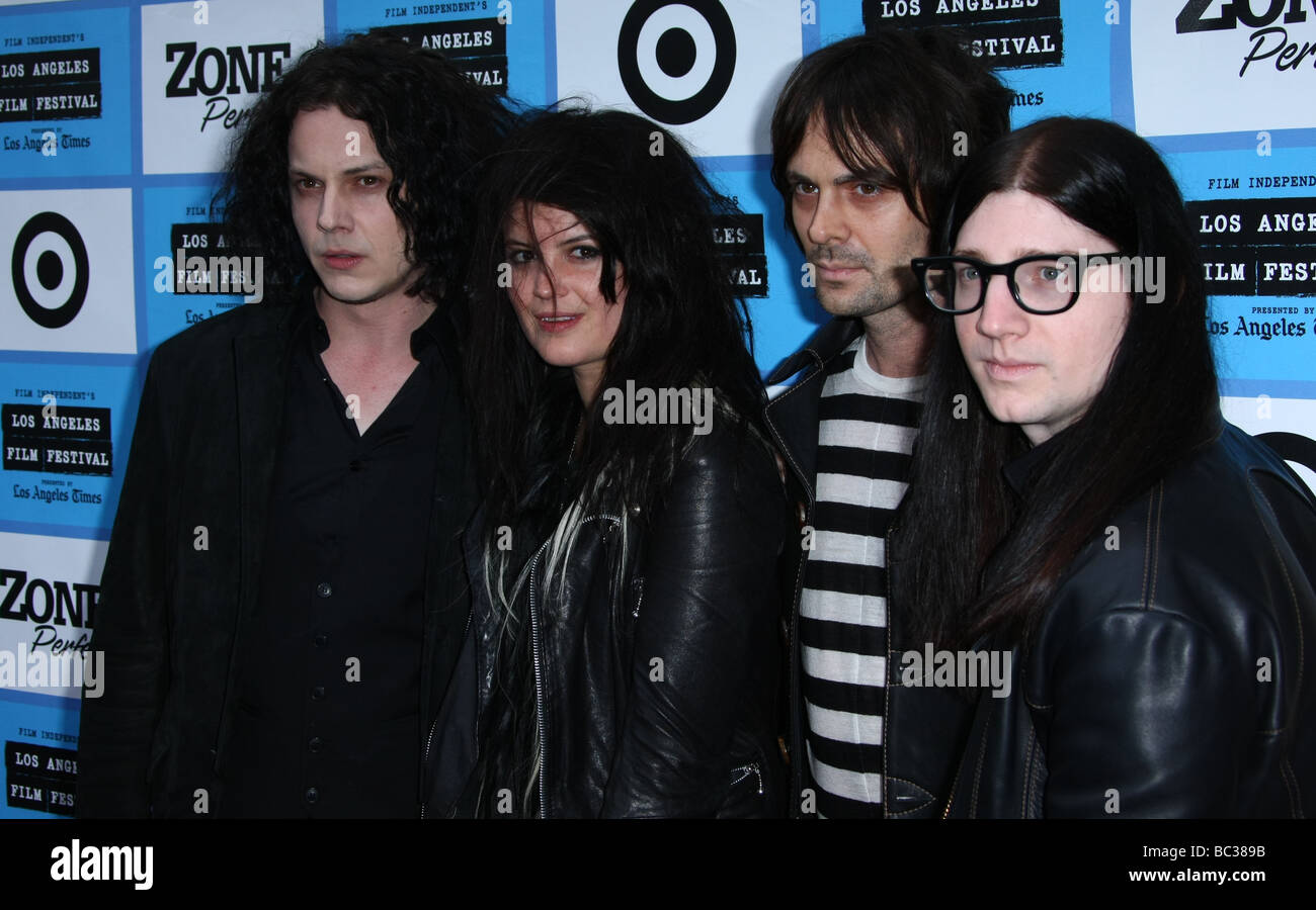 JACK WHITE ALISON MOSSHART DEAN FERTITA JACK LAWRENCE IT MIGHT GET LOUD LOS ANGELES PREMIERE. LOS ANGELES FILM FESTIVAL WEST Stock Photo