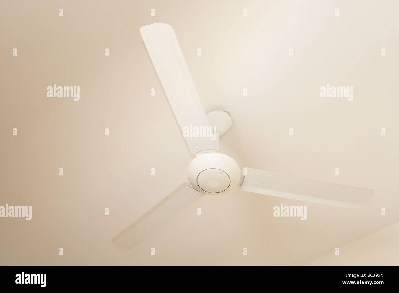 Three blade hi-res stock photography and images - Alamy