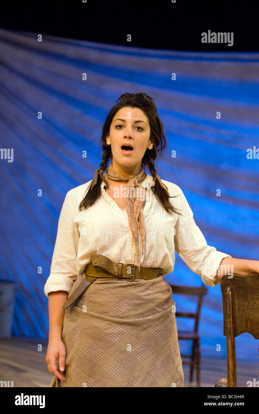 Leila Benn Harris as Laurey in Oklahoma!, Chichester Festival Theatre, Sussex, UK. June 2009. Stock Photo