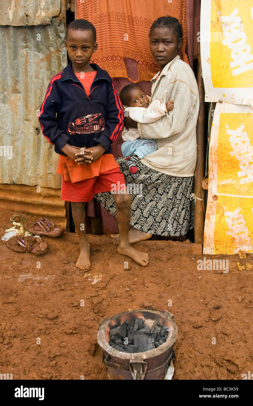 Mother with children - Deep Sea Slum - Nairobi, Kenya Stock Photo