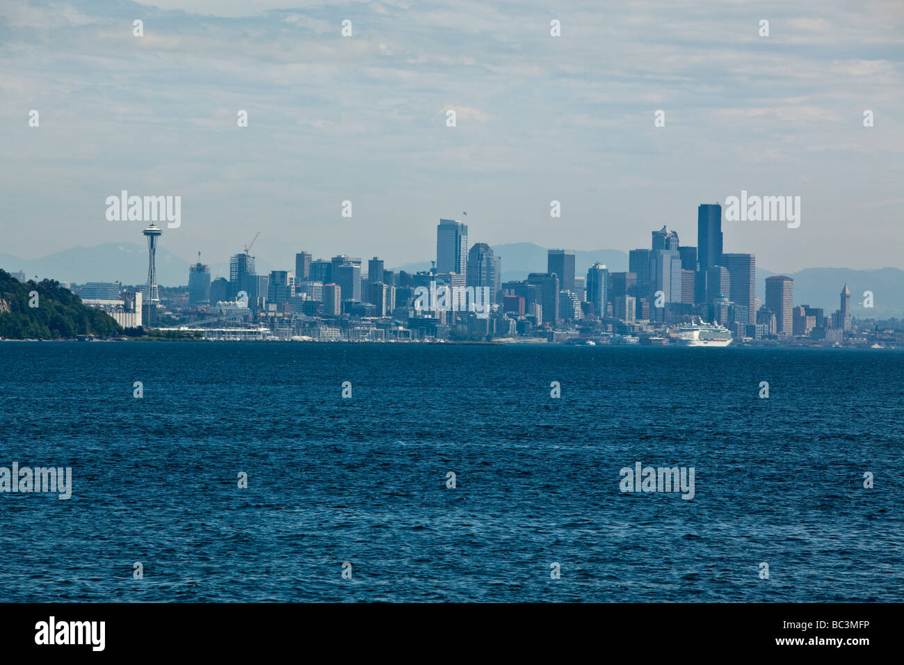 Vancouver washington skyline hi-res stock photography and images - Alamy