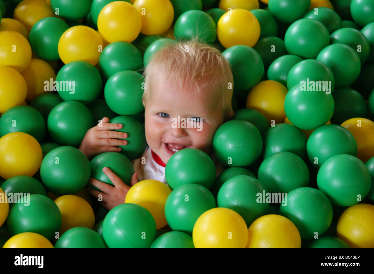 baby ball pond
