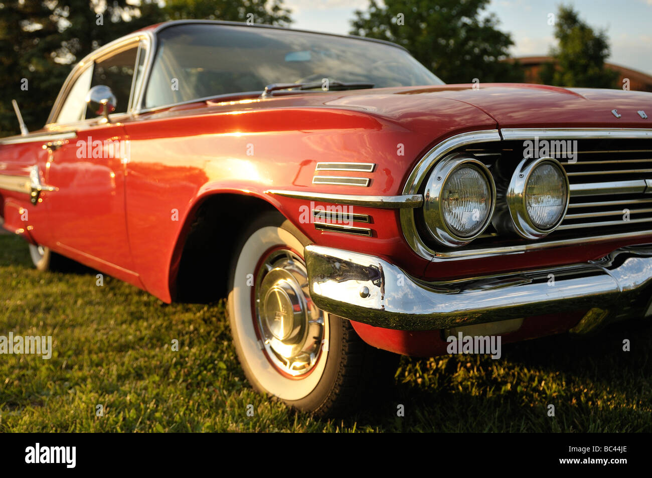 Classic car engine rebuild hi-res stock photography and images - Alamy