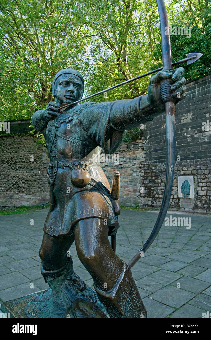 bronze robin hood statue nottingham next to the castle Stock Photo Alamy