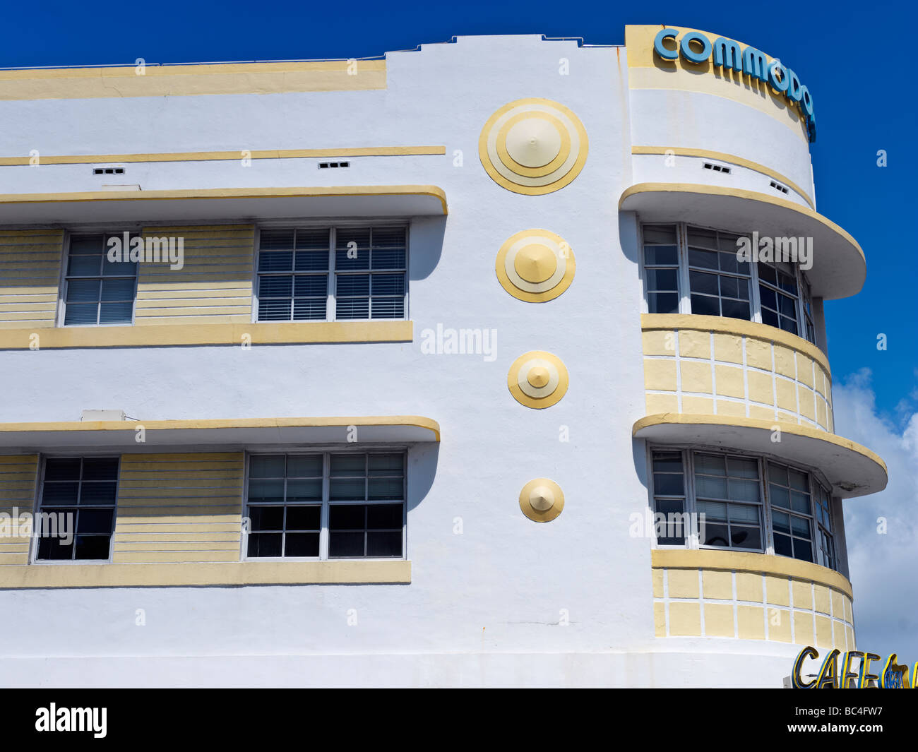Art deco design architecture hi-res stock photography and images - Alamy