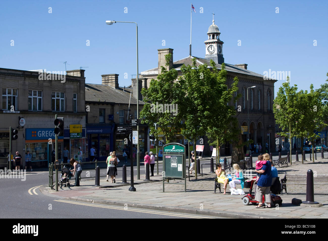 Glossop high street hires stock photography and images Alamy