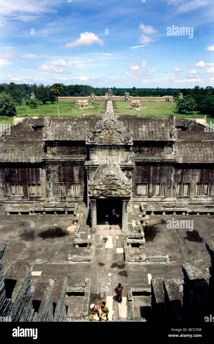 cambodia angkor vat Stock Photo - Alamy