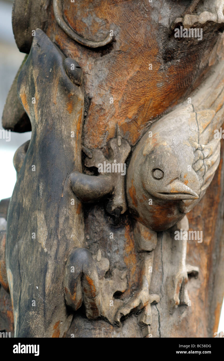 carved totems port vila vanuatu Stock Photo