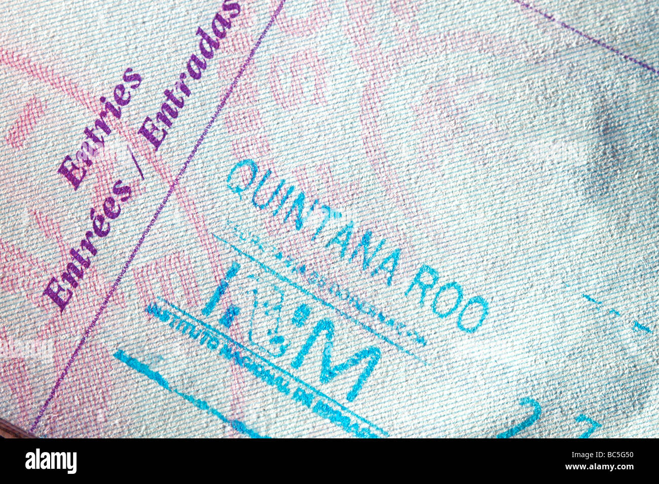 Passport page with entry stamp for Mexico Stock Photo Alamy