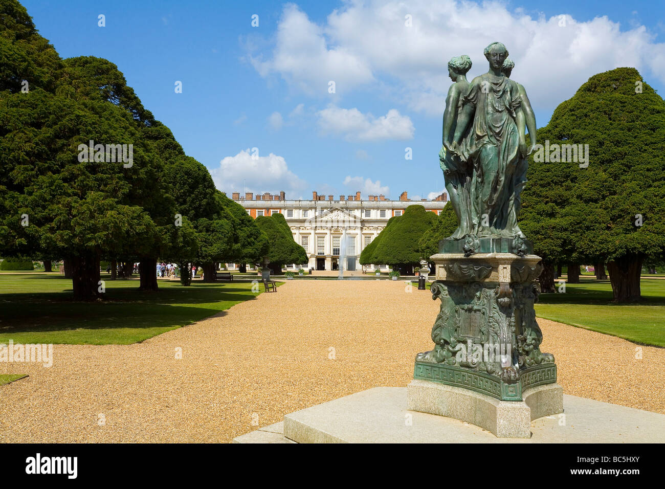Hampton Court Palace and Gardens Surrey west London Stock Photo