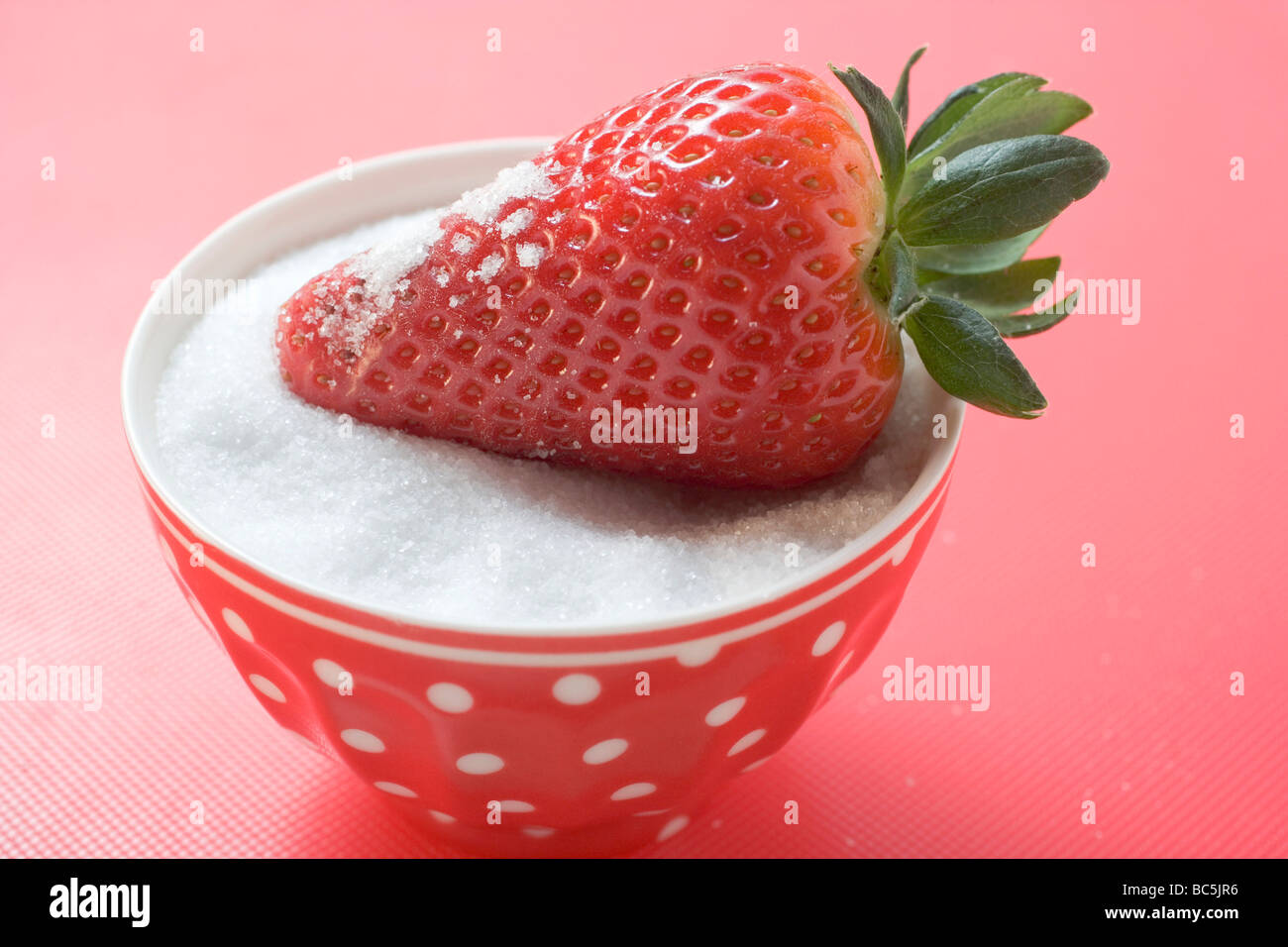 Sugar strawberry bowl hi-res stock photography and images - Alamy