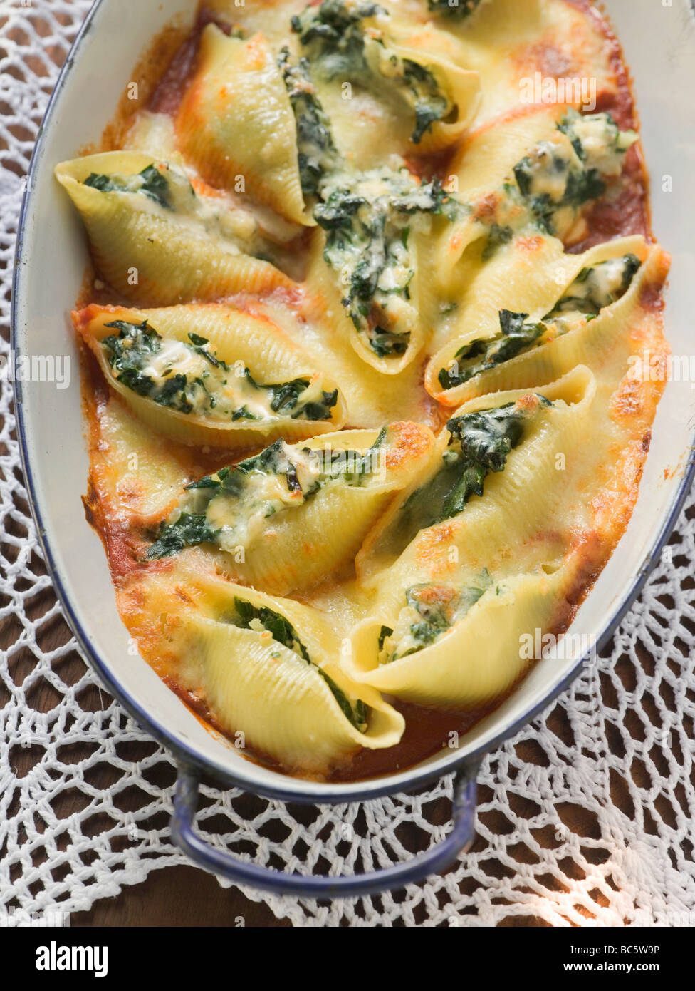 Stuffed leafy spinach hires stock photography and images Alamy