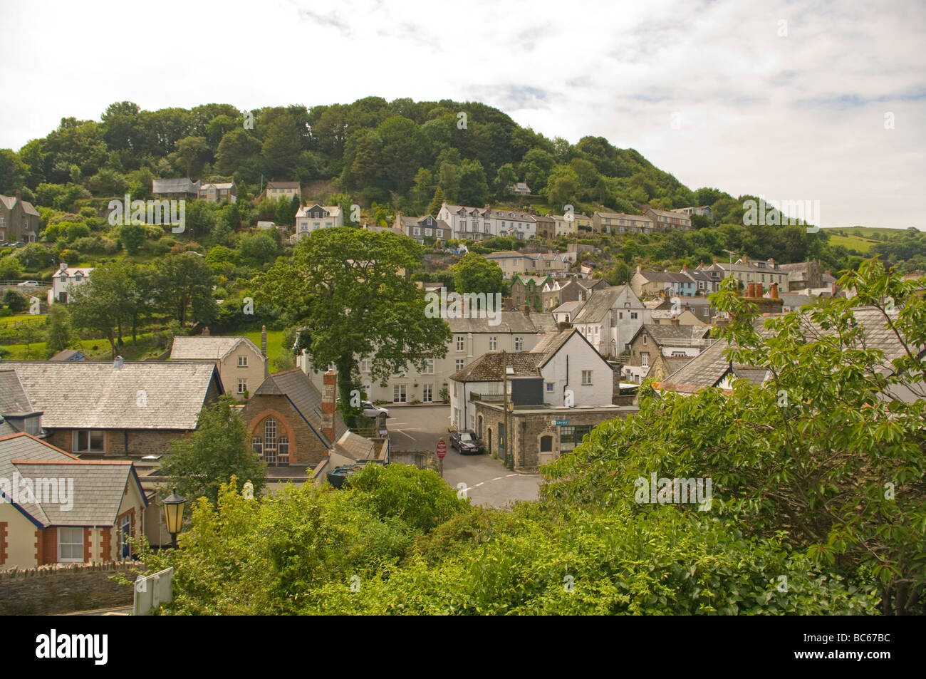Houses on hillside lynton north hires stock photography and images Alamy