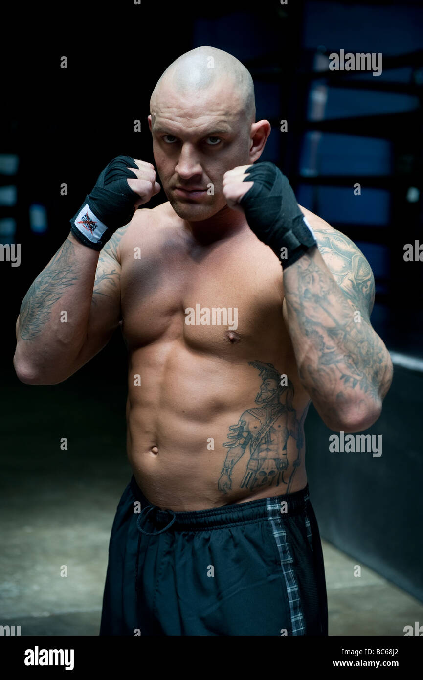 Mixed martial arts athlete at the gym Stock Photo Alamy