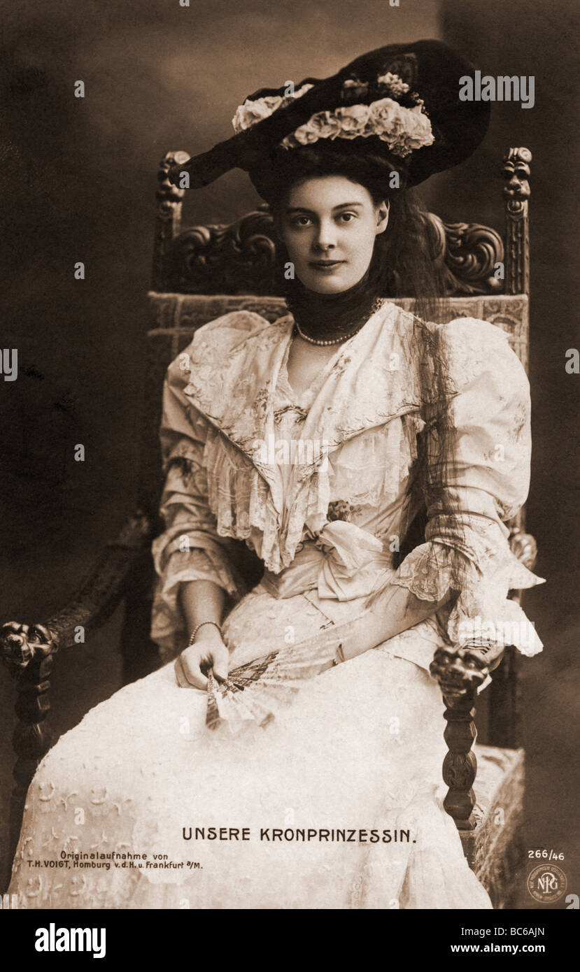 Cecilie, 20.9.1886 - 6.5.1954, German Crown Princess 6.6.1905 - 9.11.1918, half length, picture postcard,T. H. Voight, Homburg, circa 1910, , Stock Photo