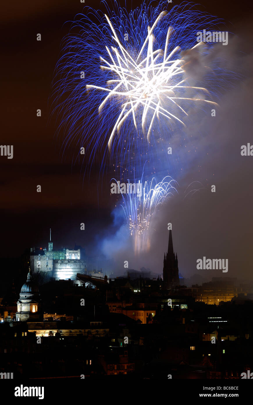 Edinburgh castle fireworks hires stock photography and images Alamy