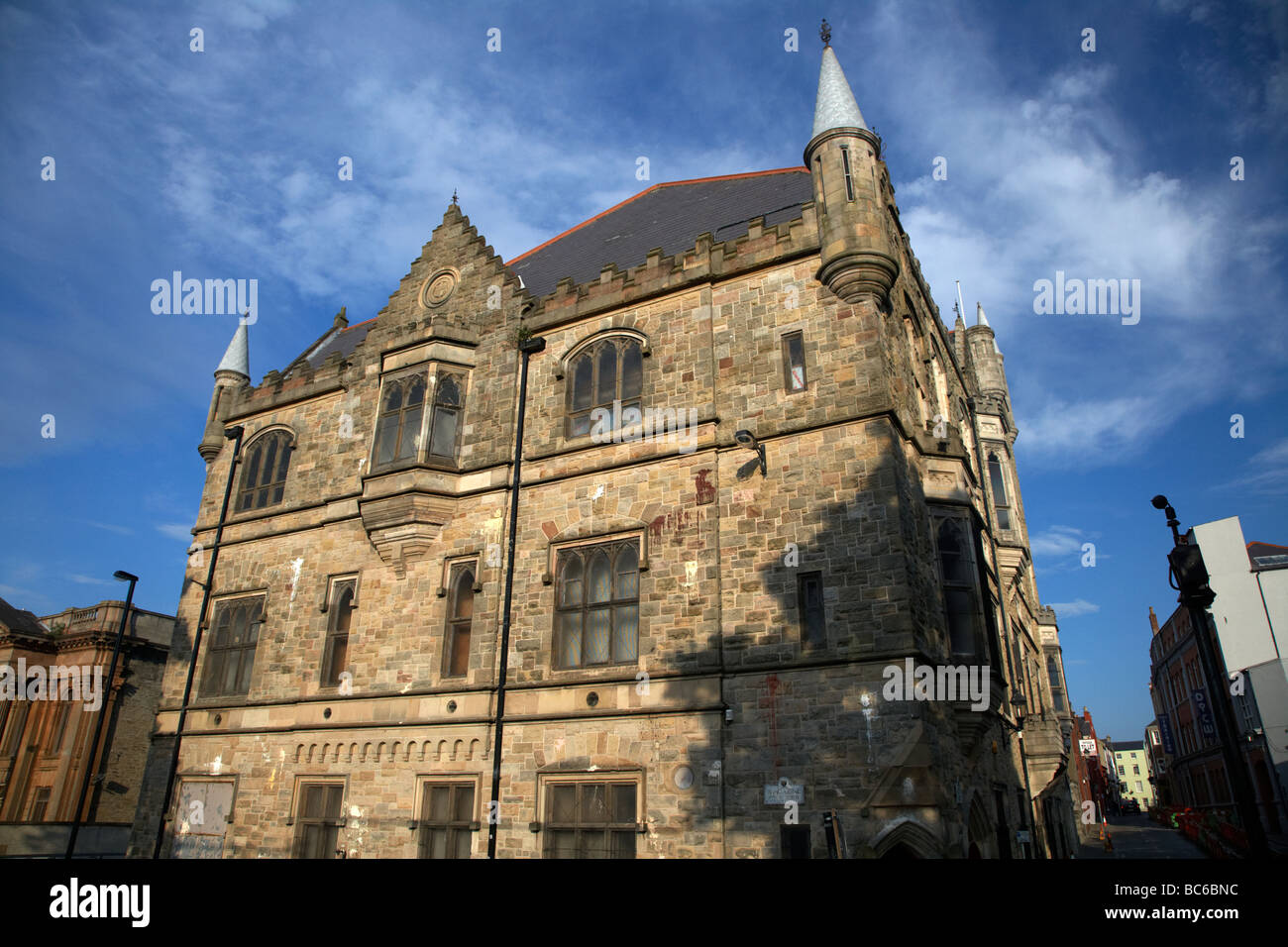the headquarters of the apprentice boys of derry in the memorial hall in the walled city of derry county londonderry Stock Photo