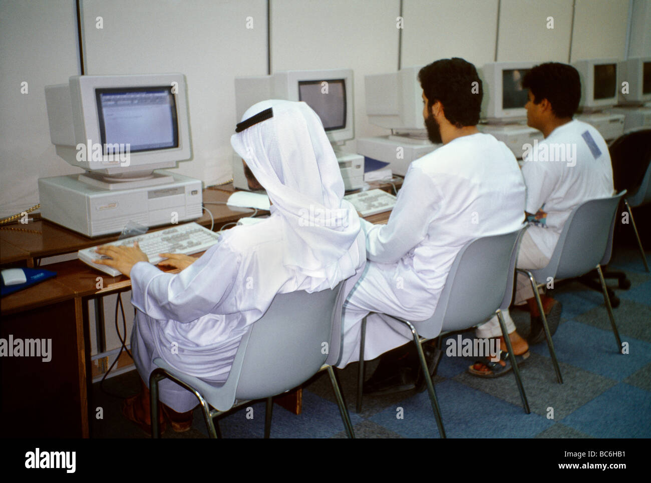 Al Ain Abu Dhabi UAE Al Ain University Students In Computer Class Stock Photo