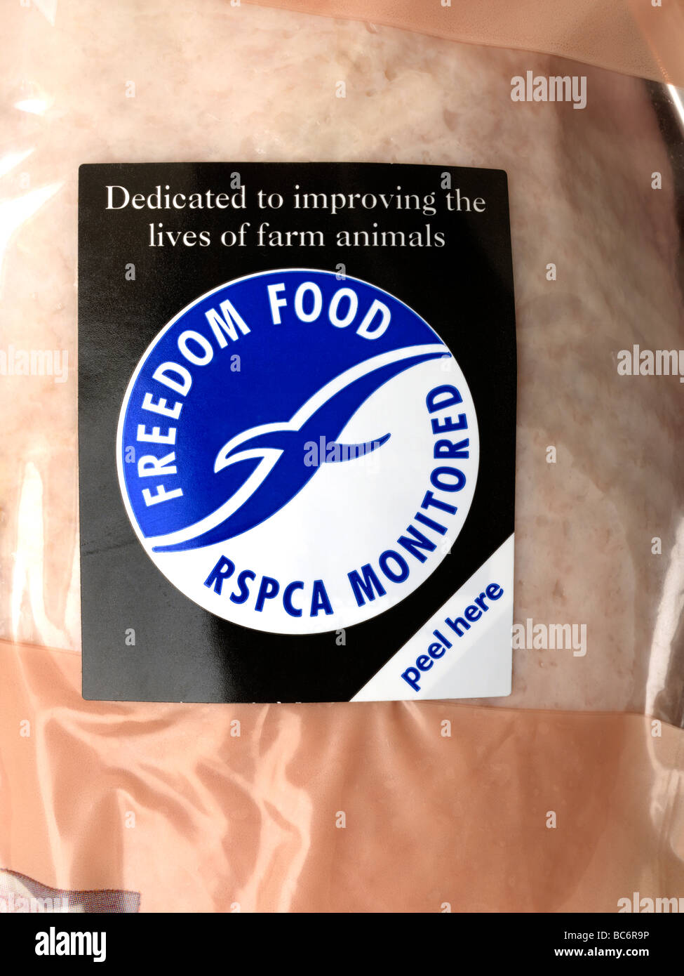 Freedom Food Label on a Chicken RSPCA Monitored Stock Photo Alamy
