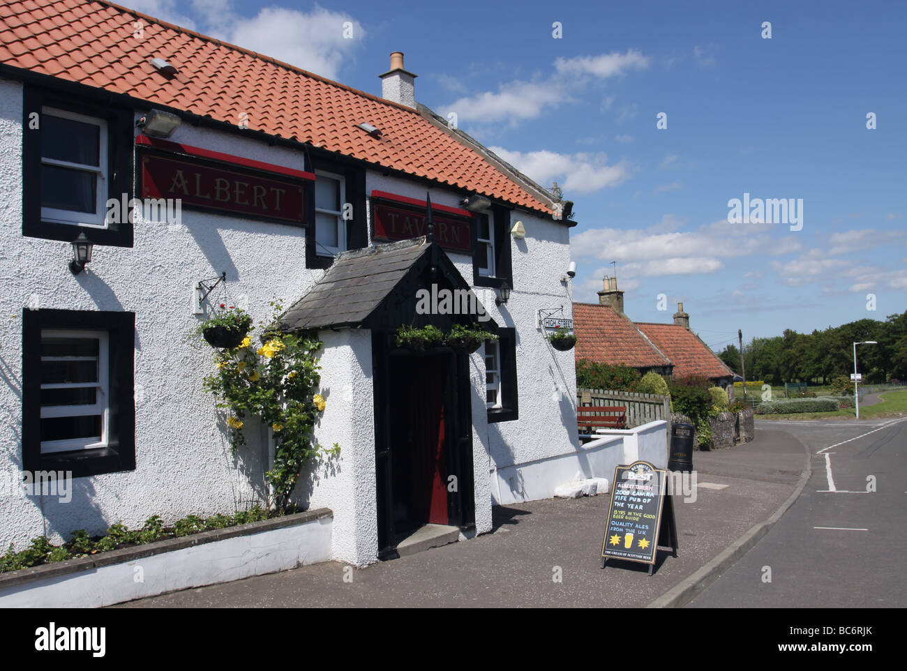 exterior of scottish pub Albert Tavern Freuchie Fife Scotland June 2009 Stock Photo Alamy