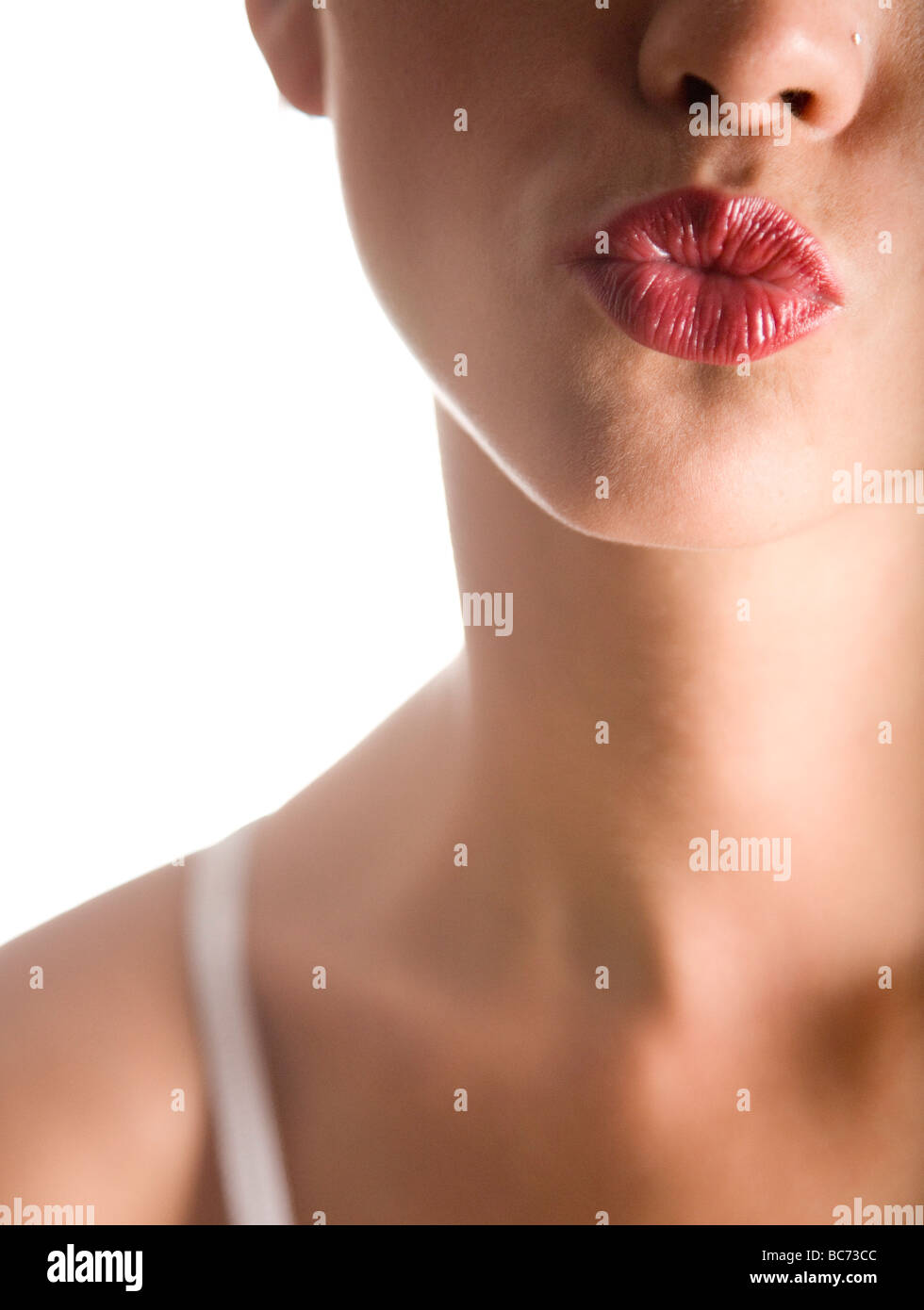 How to get rid of a bruised lip from kissing