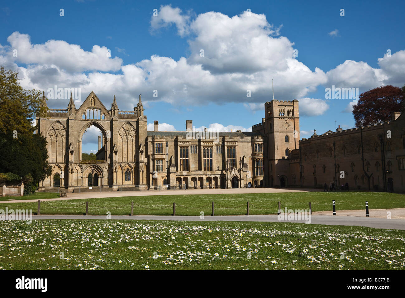 Newstead abbey hi res stock photography and images Alamy