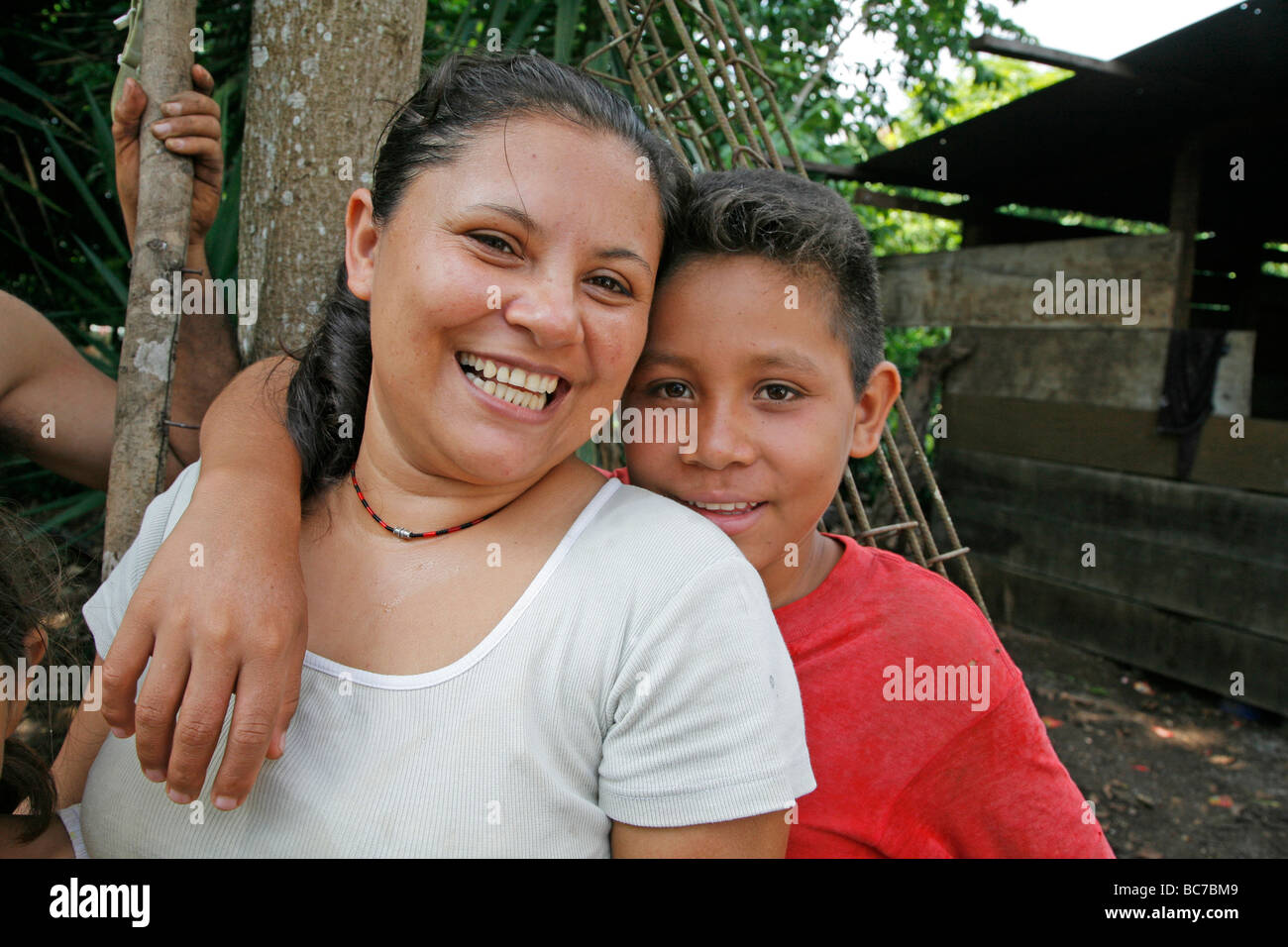 Painet jj1599 love people person guatemala son boy mother santa rita village returnees peten community fled violence 1980s Stock Photo