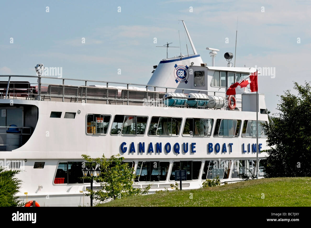 Boat with tourists on 1000 Islands cruise in Ontario Canada Stock Photo