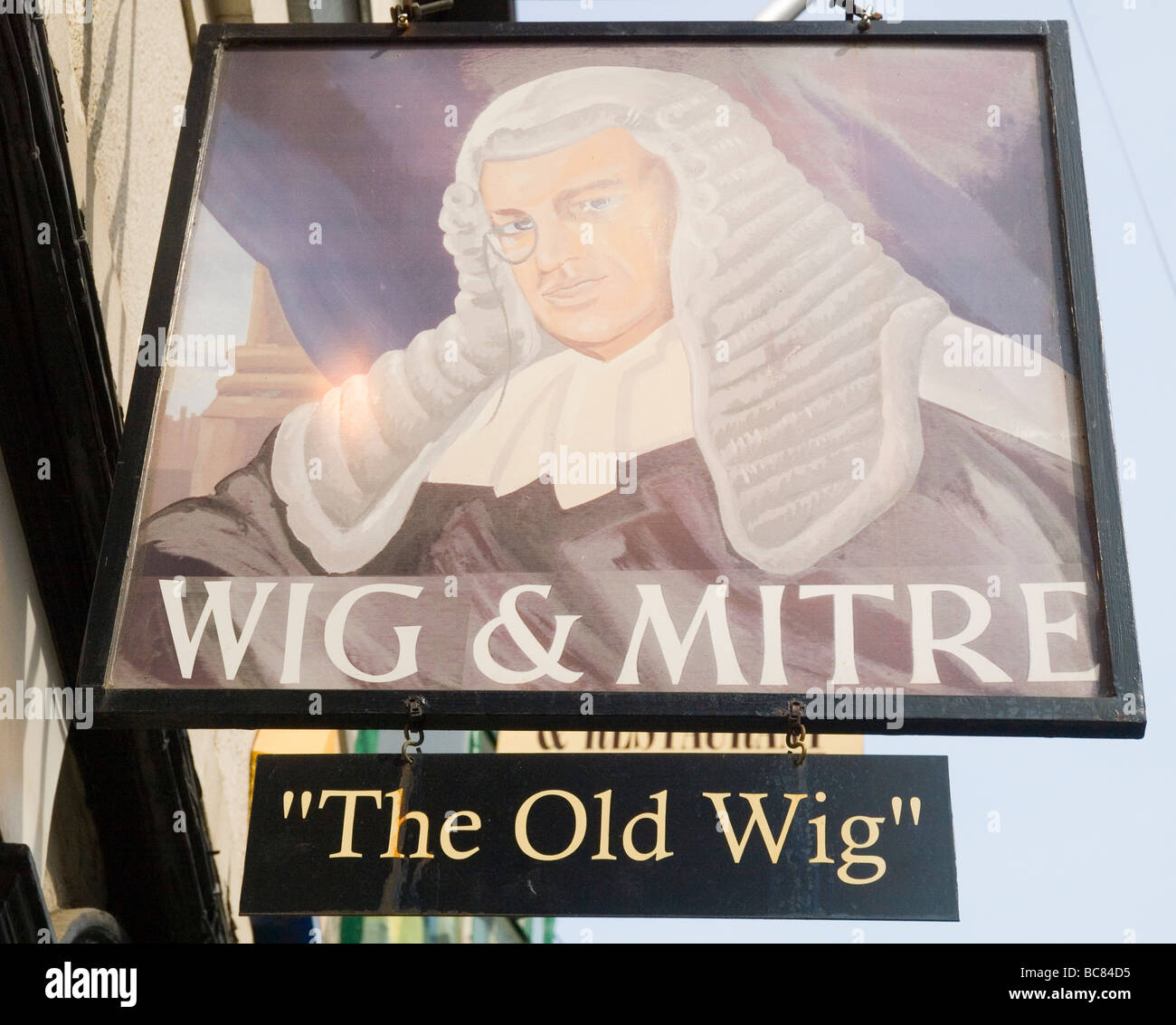 The Wig & Mitre pub and restaurant in the historic quarter of Lincoln City Centre, Lincolnshire England UK Stock Photo