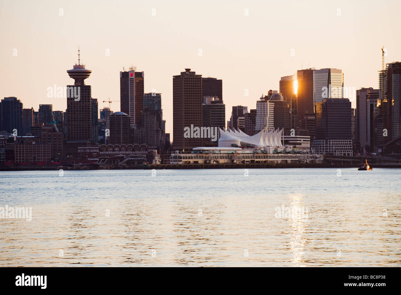 Downtown vancouver bc skyline hi-res stock photography and images - Alamy