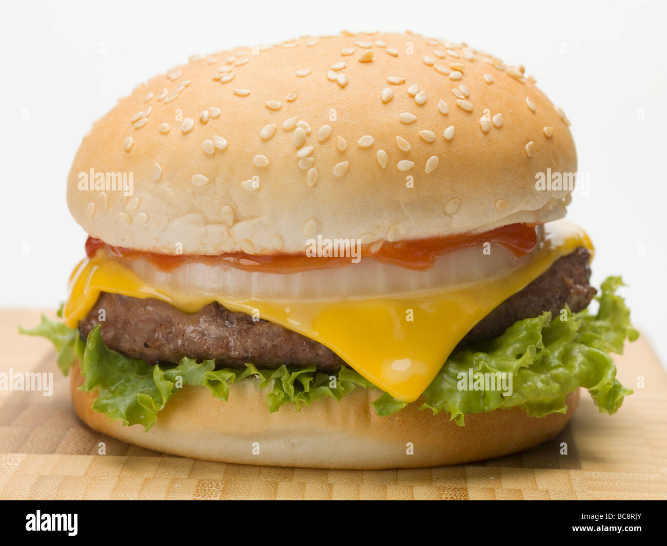 A cheeseburger Stock Photo - Alamy