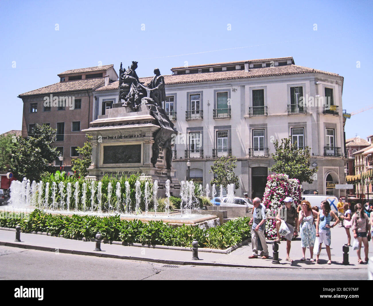 GRANADA, Spain. Statue of Queen Isabella and Columbus in the Plaza Isabel Catolica Stock Photo