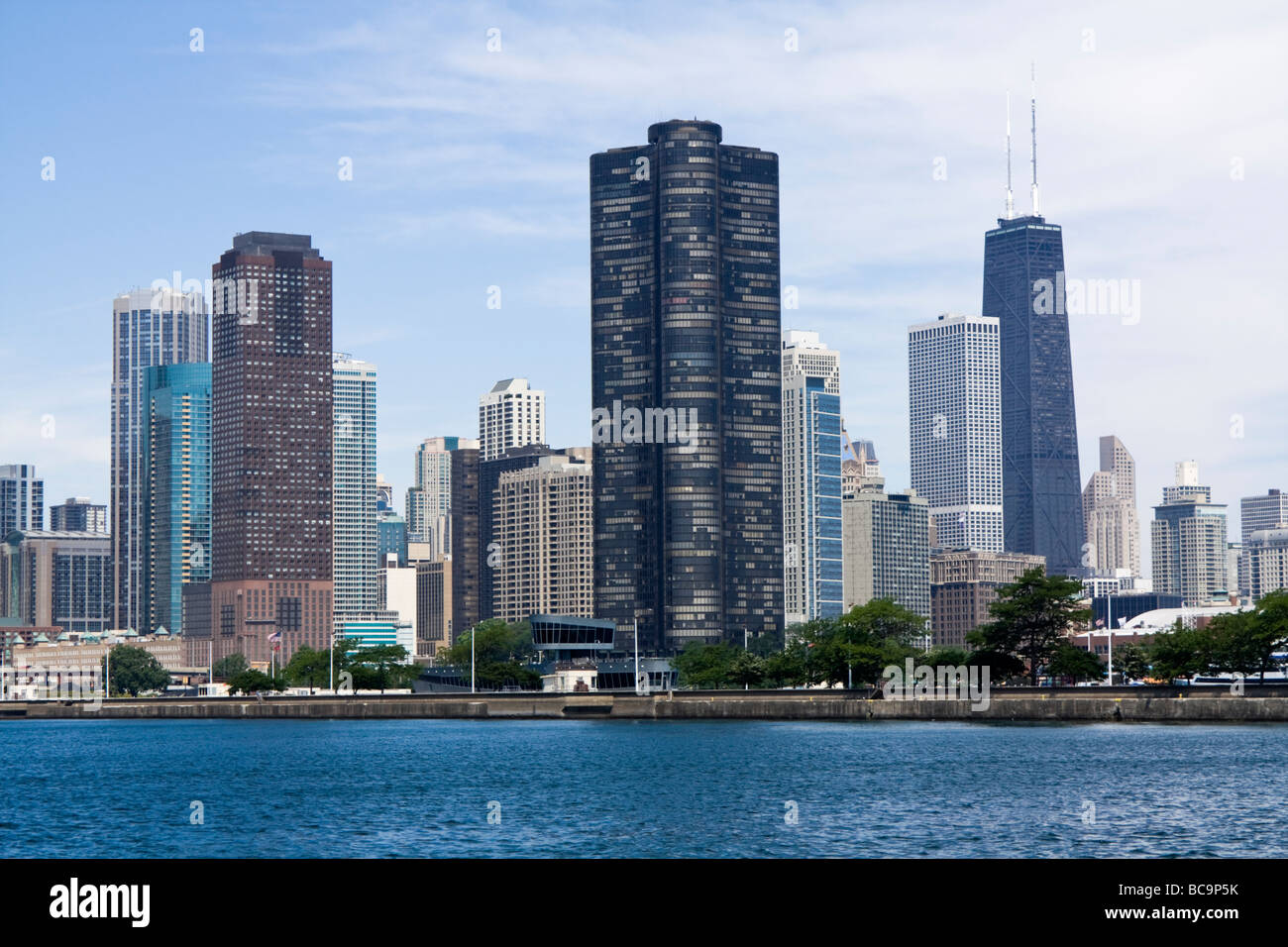Downtown Chicago seen from Lake Michigan Stock Photo - Alamy