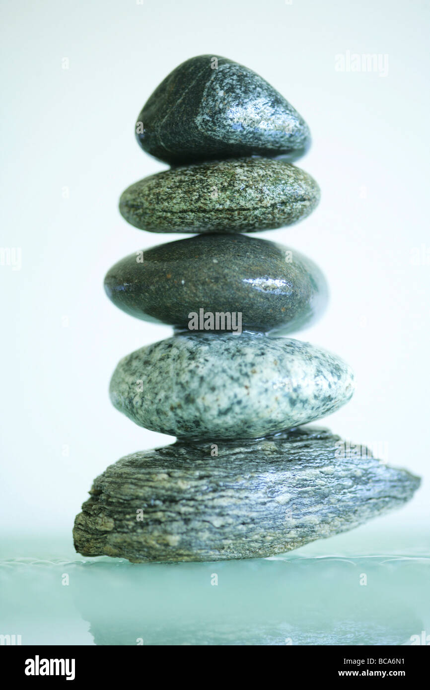 Pile of stones hi-res stock photography and images - Alamy