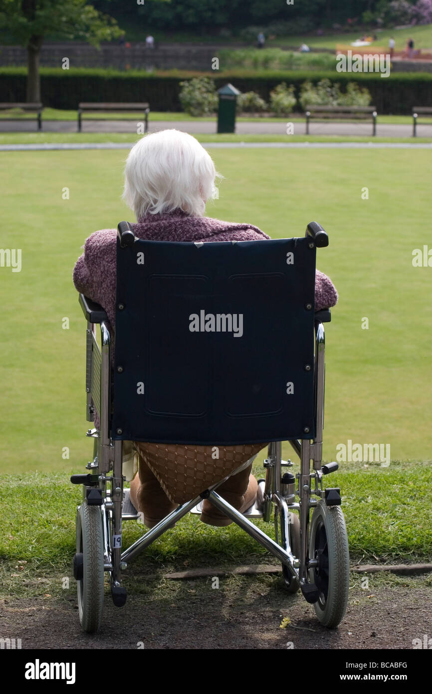 Old lady in wheelchair hi-res stock photography and images - Alamy