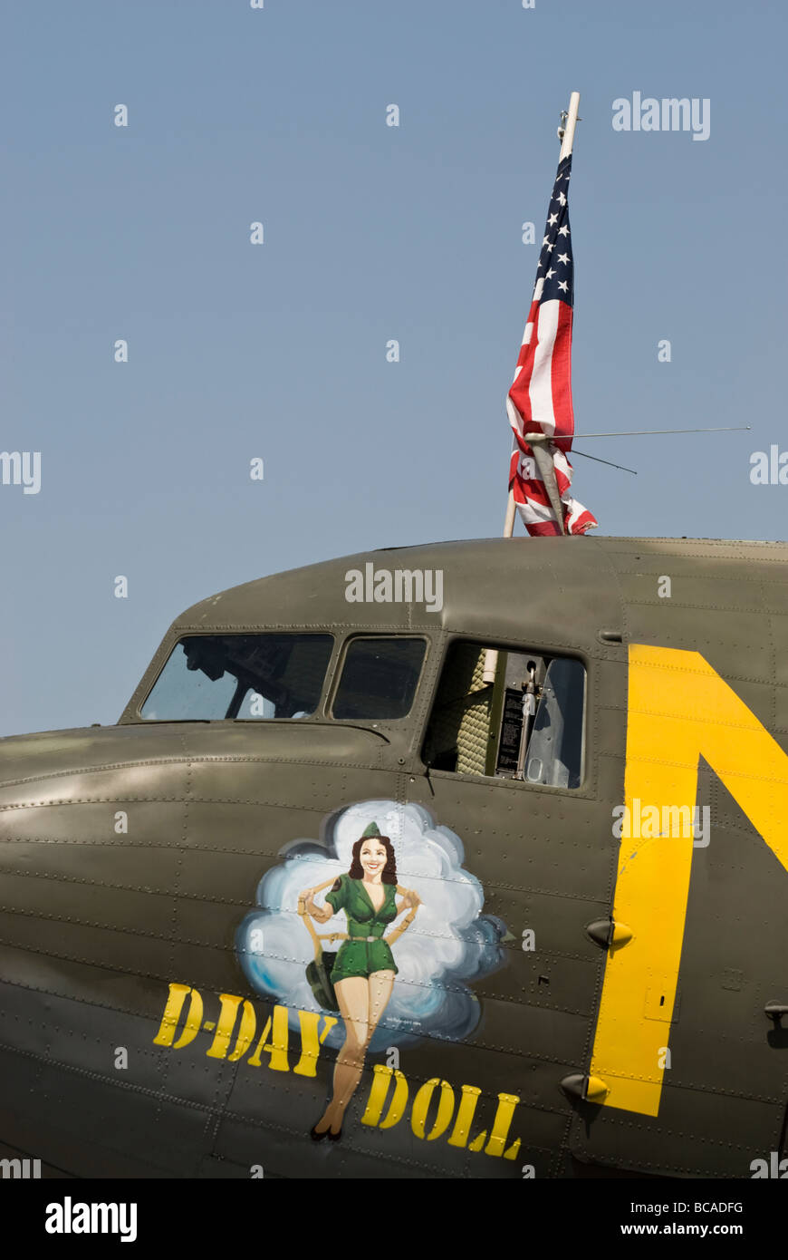 World war ii aircraft painting hi-res stock photography and images - Alamy