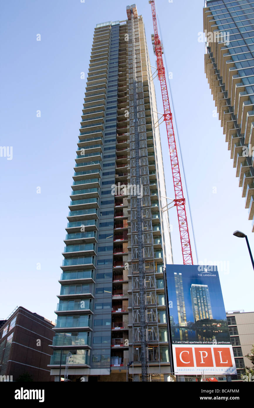 The Landmark E14 East Tower Apartments (under construction) Canary