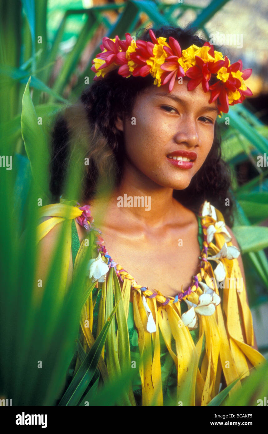 Native Samoan Women