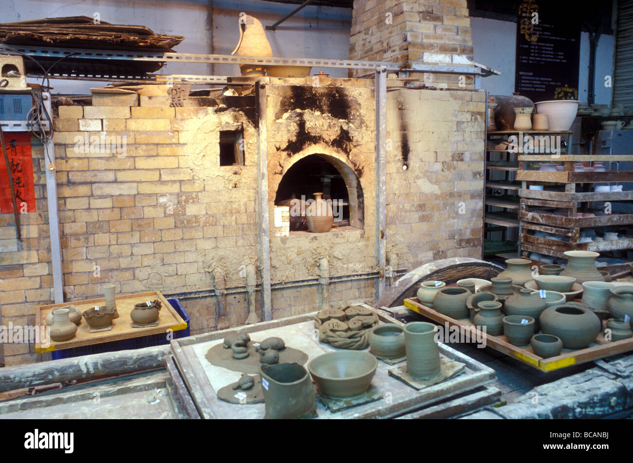 Pottery kiln hires stock photography and images Alamy