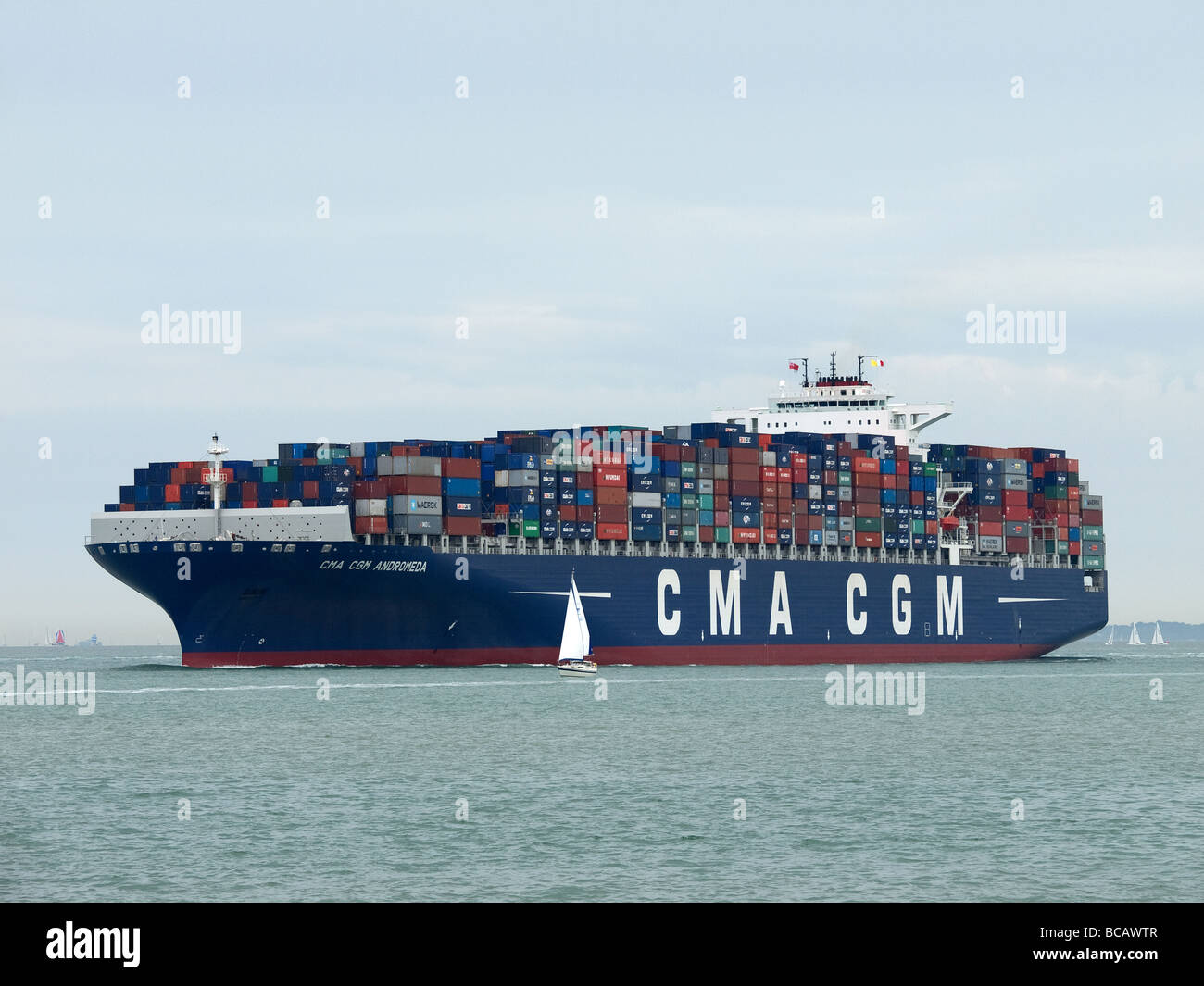 container-ship-cma-cgm-andromeda-arriving-at-southampton-uk-stock-photo