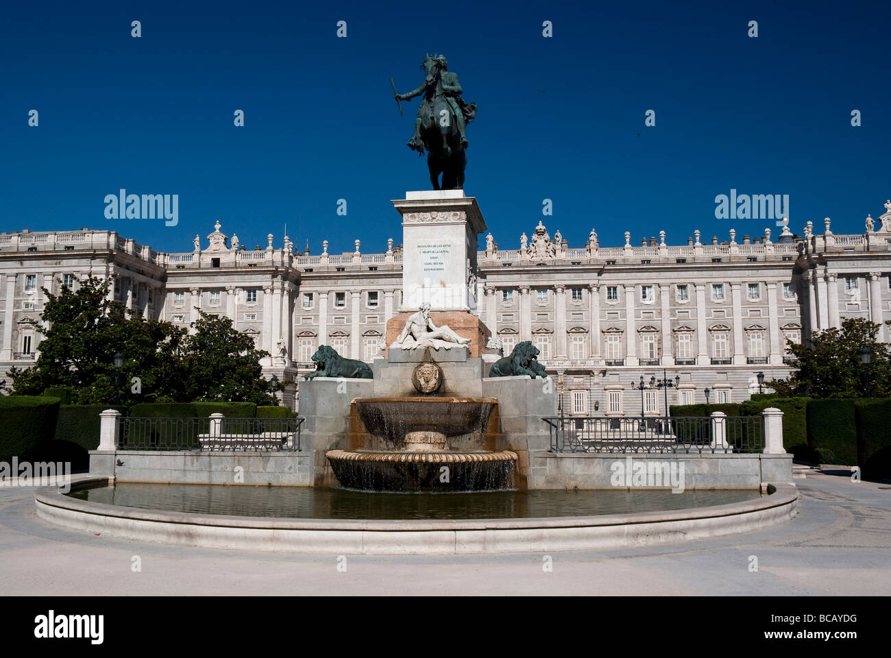 Madrid Spain Felipe IV  por Pietro Tacca en la plaza de oriente de madrid Stock Photo