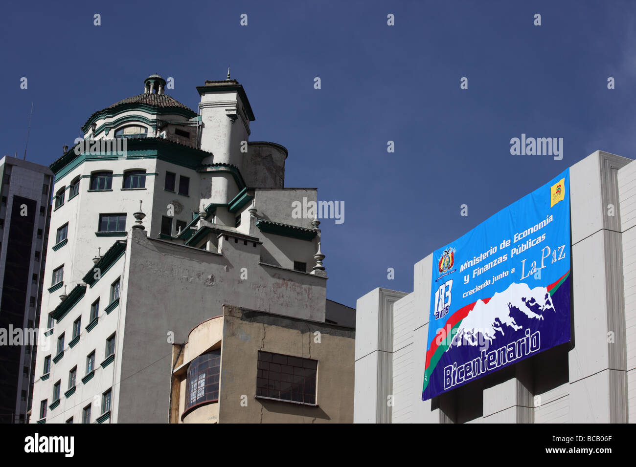 Banner with Mt Illimani, part of the July 16th 1809 uprising in La Paz bicenterary anniversary celebrations, La Paz , Bolivia Stock Photo