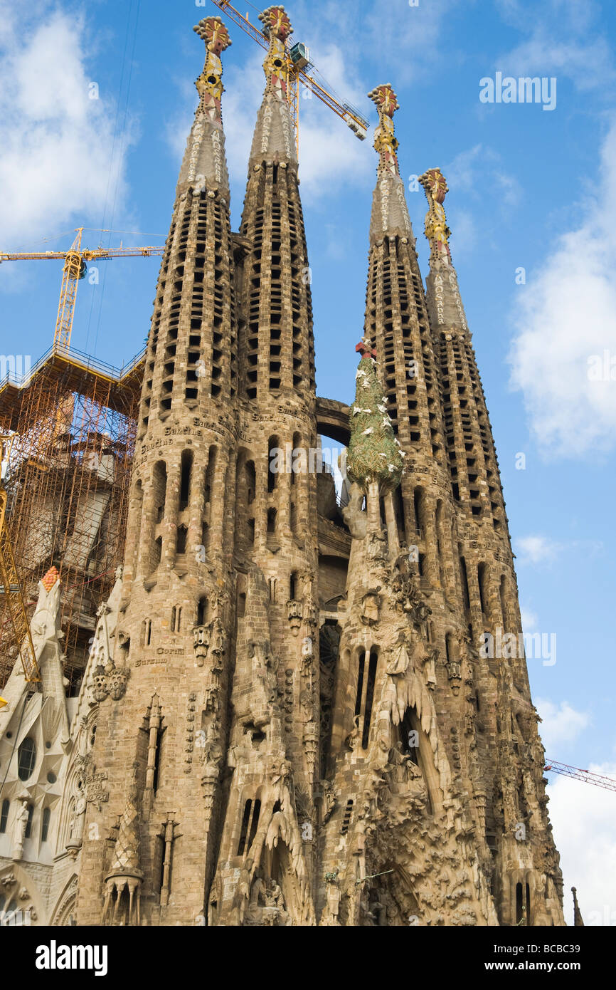 La Sagrada Família or Expiatory Temple of the Holy Family Nativity ...