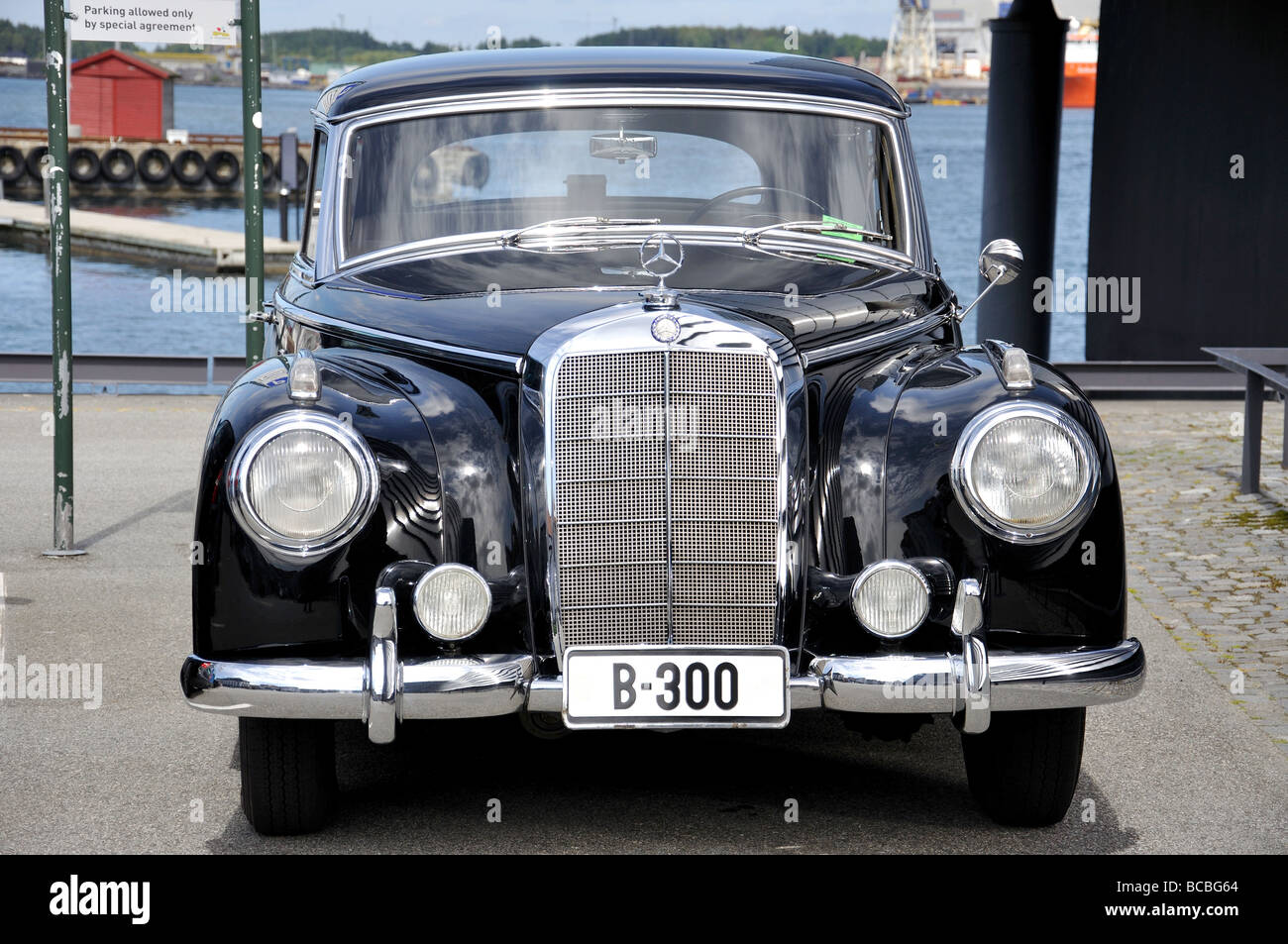 Vintage Mercedes Benz 300 Car, Stavanger Port, Skagenkaien, Stavanger, Rogaland, Norway Stock Photo