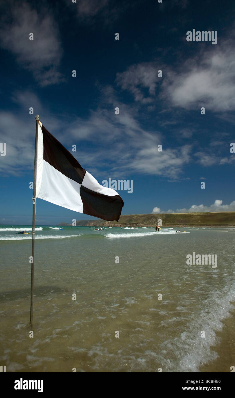 Safe swimming area flag hires stock photography and images Alamy