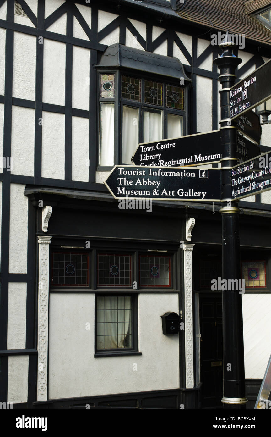 Signposts and traditional buildings in Shrewsbury Stock Photo - Alamy