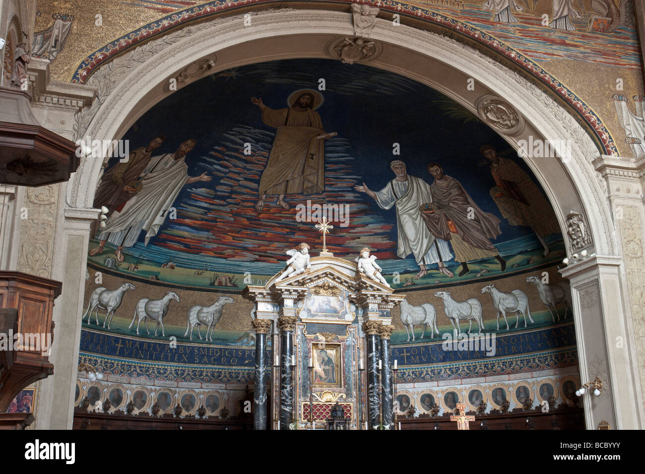 Mosaics on the apse and altar in the Basilica dei Santi Cosma e Damiano