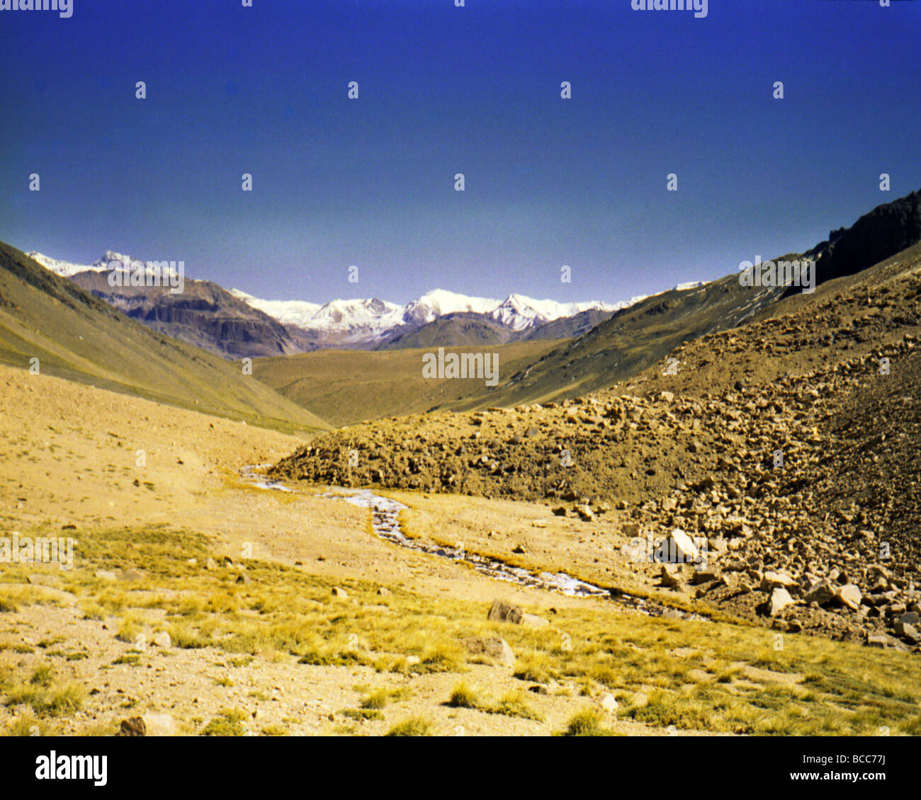 14,000 foot pass in the Andes border between Chile and Argentina Stock